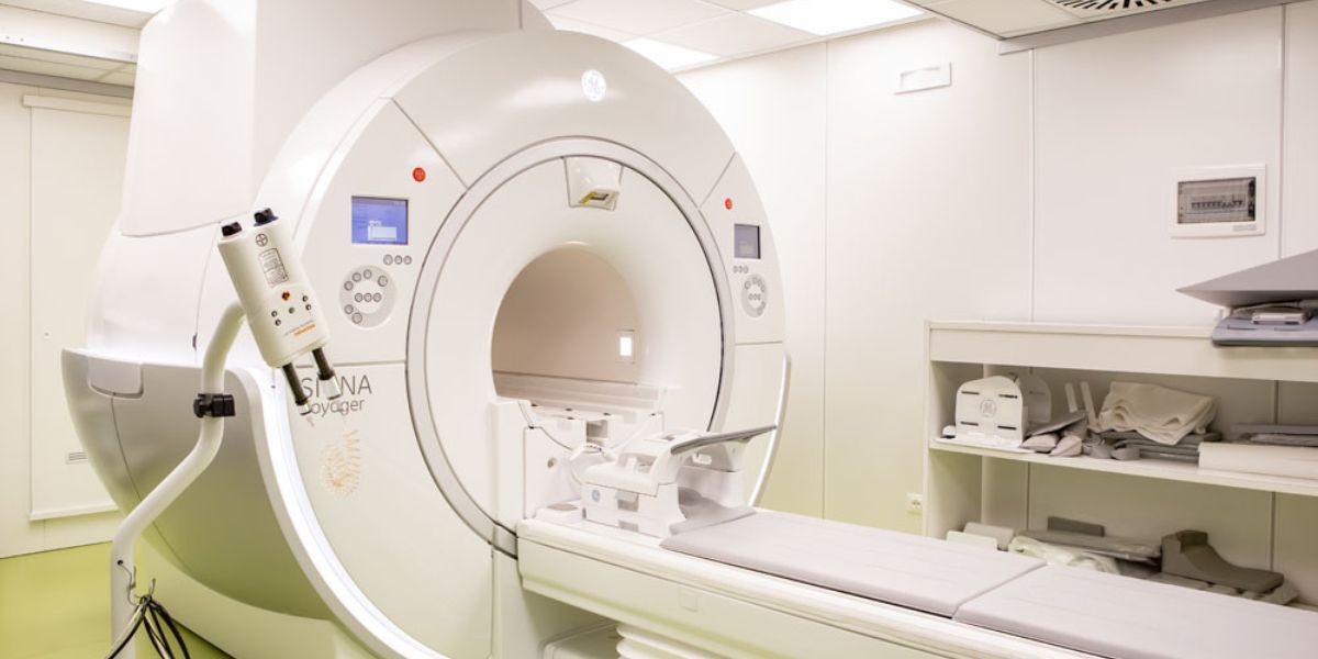 GE SIGNA Voyager 1,5T - Risonanza Magnetica con Intelligenza Artificiale (AI)